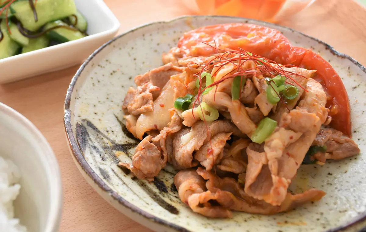豚肉とトマトのキムチ炒め　